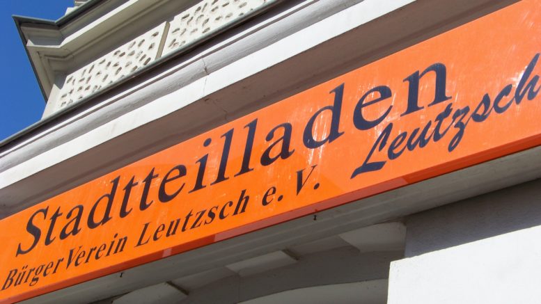 Das Schild über dem Stadtteilladen-Eingang.