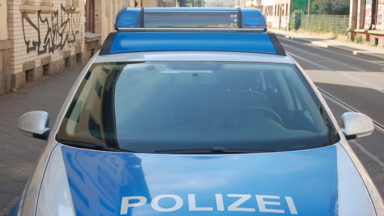 Polizei in Leutzsch.